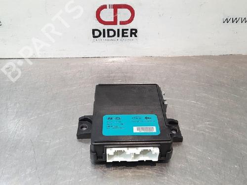 Used Electronic module KIA SORENTO III (UM) 2.2 CRDi 4WD (200 hp) 10892917