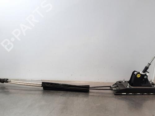 Used Gear lever VW POLO VI (AW1, BZ1, AE1) 1.0 (65 hp) 15031578