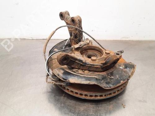 Used Left front steering knuckle TOYOTA AURIS Estate (_E18_) 1.3 (NRE180_) (99 hp) 18237094