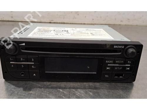 Used Radio Radio RENAULT KANGOO Express (FW0/1_) 1.5 dCi 80 (FW15) (80 hp) 33561198 33561198