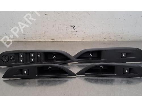 Used Switch Switch PEUGEOT 208 II (UB_, UP_, UW_, UJ_) e-208 (156 hp) 36012396 36012396