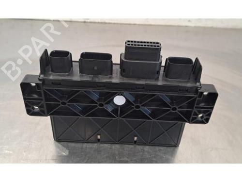 Used Ignition distributor Ignition distributor LAND ROVER RANGE ROVER VELAR (L560) 3.0 D300 MHEV 4x4 (300 hp) 33750876 33750876