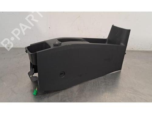 Used Middle console CITROËN C3 IV (CC_, CB_) 1.2 PureTech 100 (CCHPV4) (101 hp) 30501024