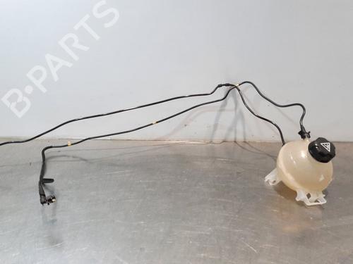 Used Expansion tank PEUGEOT 3008 II SUV (MC_, MR_, MJ_, M4_) 1.5 BlueHDi 130 (131 hp) 16263968