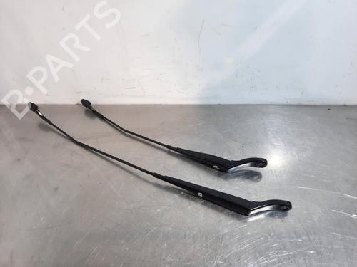 Used Front windshield wiper arm PEUGEOT PARTNER Tepee 1.6 HDi 90 (92 hp) 15789003