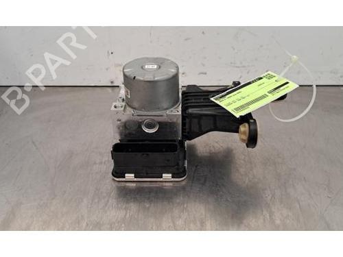 Used ABS pump BMW 3 (G20, G80, G28) 318 i (156 hp) 30663310