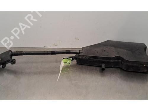 Used Windscreen washer tank BMW 3 (G20, G80, G28) 318 i (156 hp) 30660138