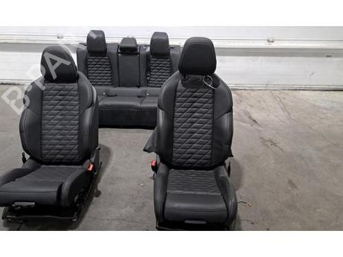 Used Seats set PEUGEOT 308 III (FB_, FH_, FP_, F3_, FM_) e-308 (FMZKWZ) (156 hp) 30446977