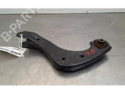Used Right rear suspension arm Right rear suspension arm 37091919 37091919