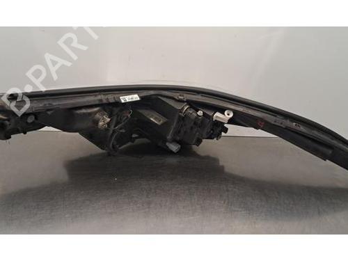 Right headlight TOYOTA C-HR (_X1_) 1.8 Hybrid (ZYX10_, ZYX11_, ZYX10R, ZYX11R) | BP32284454C29