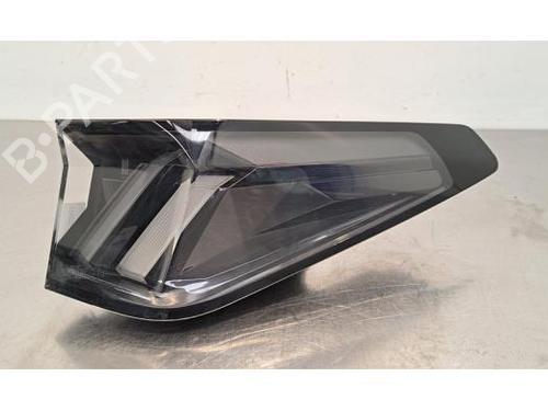 Used Right taillight PEUGEOT 308 III (FB_, FH_, FP_, F3_, FM_) PureTech 130 (FPHNSL, FPHNST) (131 hp) 27665814