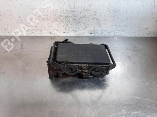 Used Fuse box Fuse box OPEL INSIGNIA B Sports Tourer (Z18) 1.6 CDTi (35) (110 hp) 31818667 31818667