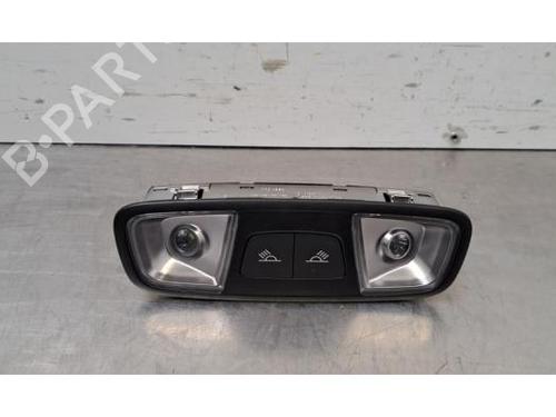 interior-roof-light-audi-q3-f3b-2018-35746787 main image
