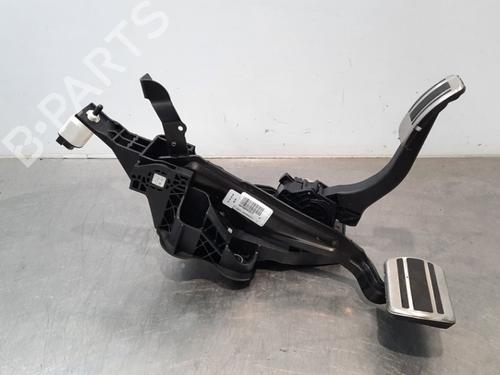 Used Pedal CITROËN C5 AIRCROSS (A_) 1.5 BlueHDi 130 (ACYHZJ, ACYHZR) (131 hp) 15828031