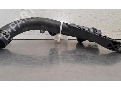 pipe-mercedes-benz-sprinter-35-t-van-b907-b910-2018-37479093 main image
