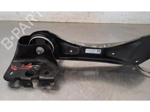 Used Right rear suspension arm Right rear suspension arm MERCEDES-BENZ GLA (H247) GLA 200 (247.787) (163 hp) 33561046 33561046