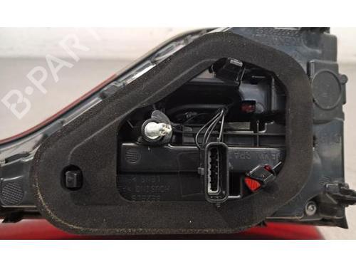 Right taillight RENAULT MEGANE IV Hatchback (B9A/M/N_) 1.6 E-TECH 160 (B9NH) | BP29871906C35 