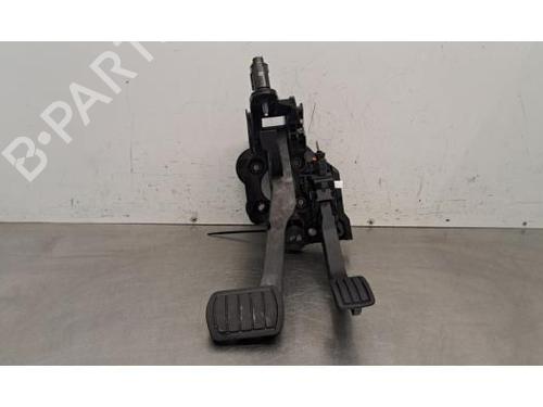 Used Pedal Pedal PEUGEOT 3008 III (KA_, KB_, KC_) Plug-in Hybrid 195 (KBDGK3) (194 hp) 40288797 40288797