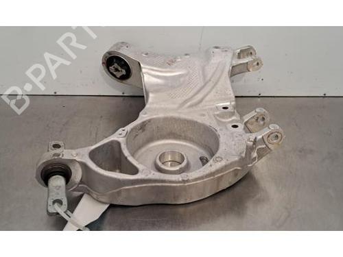 Used Right rear suspension arm Right rear suspension arm PEUGEOT 5008 III (KA_, KB_, KC_) e-210 (213 hp) 32431415 32431415