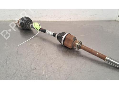 Used Right front driveshaft PEUGEOT 208 II (UB_, UP_, UW_, UJ_) e-208 (156 hp) 29055082