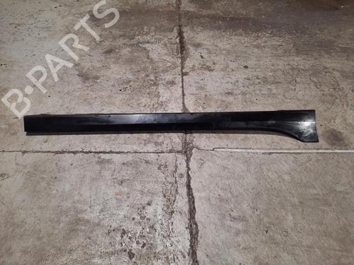 hjre-sidekjole-bmw-1-f40-2019-32158683 main image