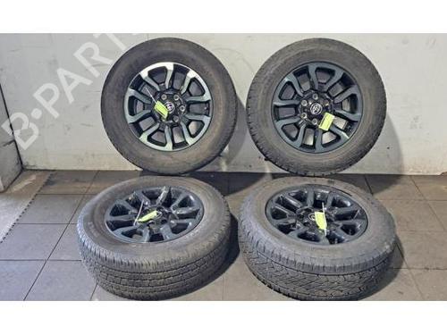 Used Rim TOYOTA HILUX VIII Pickup (_N1_) 2.8 TD 4WD (GUN126) (204 hp) 28081636