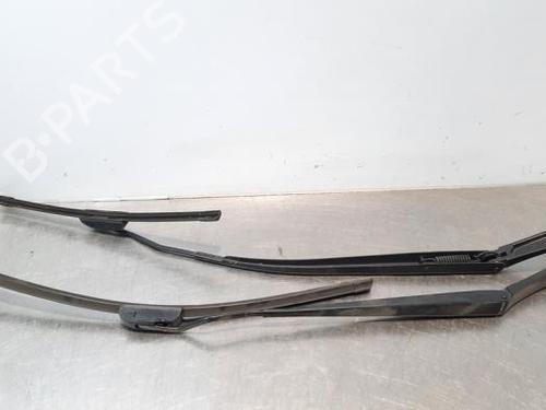 Used Front windshield wiper arm HYUNDAI ix35 (LM, EL, ELH) 1.7 CRDi (116 hp) 20078849