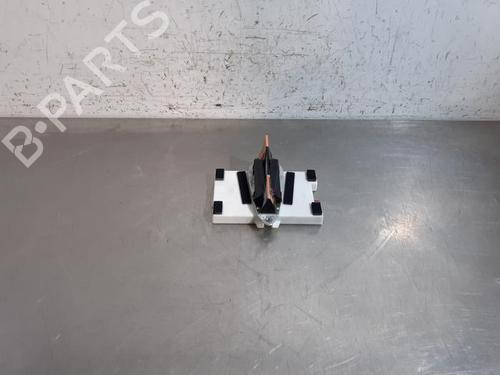 Antenne/Base BMW 1 (F40) 116 d (116 hp) 30530608