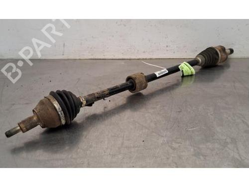 Used Right front driveshaft VW POLO VI (AW1, BZ1, AE1) 1.0 (75 hp) 29195377