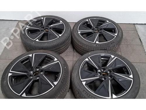 Used Wheel set Wheel set PEUGEOT 308 SW III (FC_, FJ_, FR_, F4_, FN_) e-308 (FNZKWZ) (156 hp) 34572354 34572354