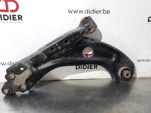 Used Right front suspension arm PEUGEOT 308 SW II (LC_, LJ_, LR_, LX_, L4_) 1.6 HDi / BlueHDi 115 (LCBHXM, LCBHXT) (115 hp) 10873736
