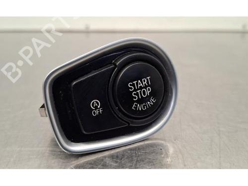 switch-bmw-2-gran-tourer-f46-2014-32398816 main image