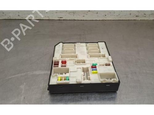 fuse-box-renault-master-iii-van-fv-2010-38039063 main image