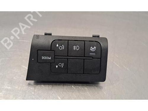 switch-opel-movano-c-van-u9-2021-33476700 main image