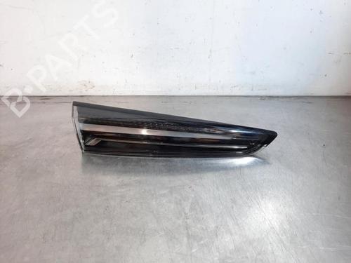 Used Left taillight Left taillight RENAULT CAPTUR II (HF_) TCe 90 (HFM6) (91 hp) 34433563 34433563