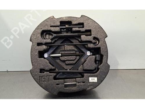 Used Jack Kit KIA CEED (CD) 1.0 T-GDI (120 hp) 33167427