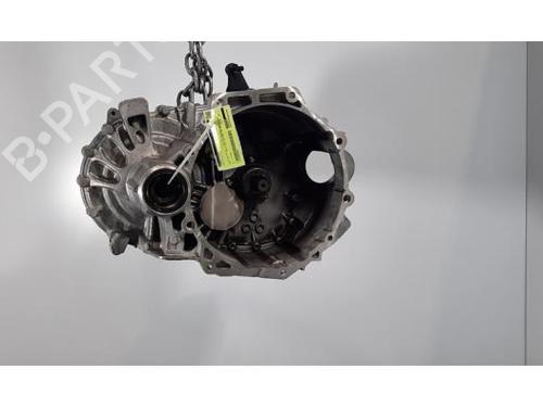 Used Gearbox AUDI Q2 (GAB, GAG) 35 TFSI (150 hp) 23638831