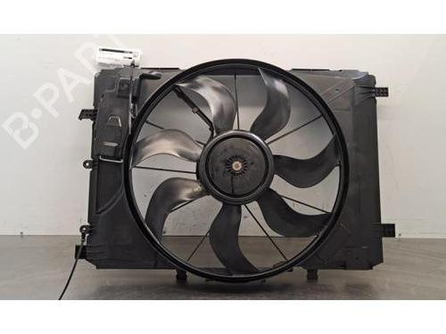 Used Radiator fan Radiator fan MERCEDES-BENZ CLA Coupe (C117) CLA 200 CDI / d (117.308) (136 hp) 40202419 40202419