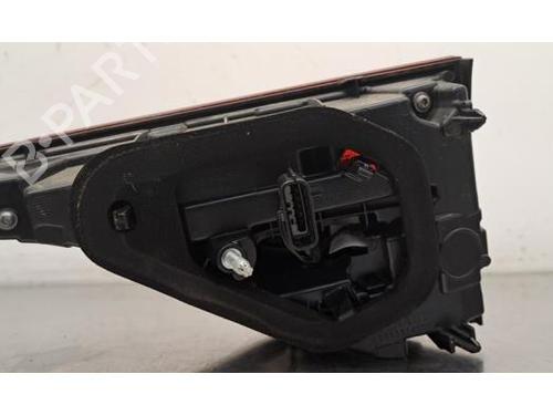 Left taillight RENAULT MEGANE IV Hatchback (B9A/M/N_) 1.6 E-TECH 160 (B9NH) | BP29871905C34