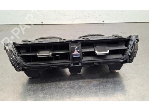 Used Air vent Air vent 37091820 37091820