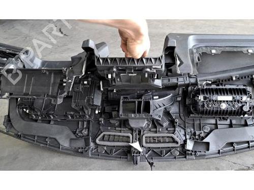 Dashboard PEUGEOT 308 SW III (FC_, FJ_, FR_, F4_, FN_) PureTech 130 (FRHNSL, FRHNST) | BP29214892C46 
