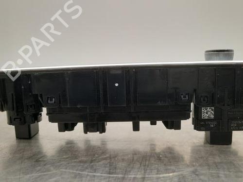 Switch AUDI E-TRON (GEN) 55 quattro | BP23595330I30 