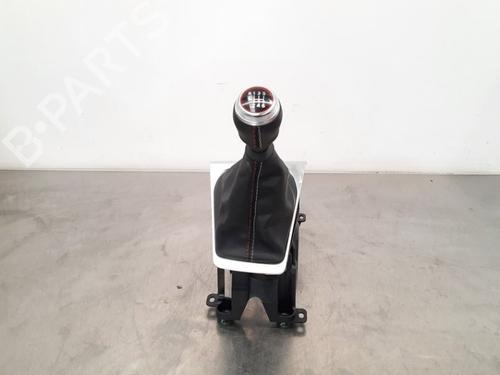 Used Gear lever RENAULT CAPTUR II (HF_) TCe 130 (HFMF) (131 hp) 15793283