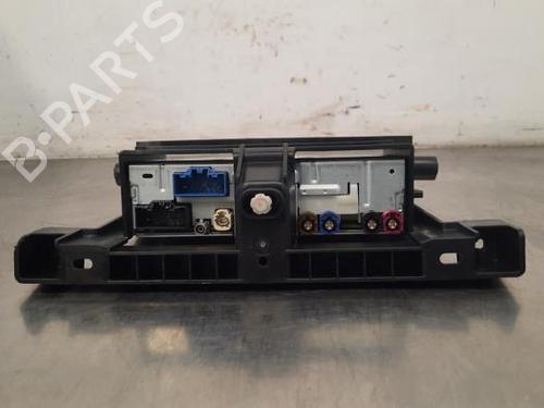 Used Radio PEUGEOT 308 III (FB_, FH_, FP_, F3_, FM_) PureTech 130 (FPHNSL, FPHNST) (131 hp) 23632855