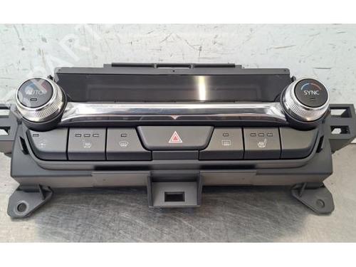 climate-control-mazda-3-hatchback-bp-2018-40483622 main image