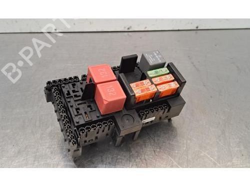 Used Fuse box Fuse box MERCEDES-BENZ C-CLASS T-Model (S205) C 180 d (205.200) (122 hp) 36680783 36680783
