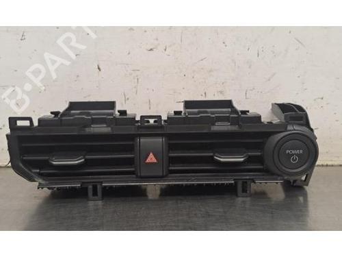 air-vent-toyota-bz4x-_eam1_-2021-34254486 main image