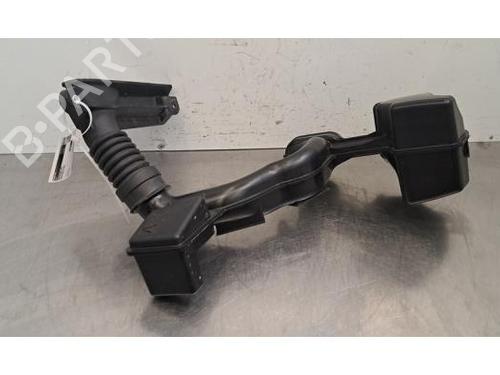 pipe-toyota-corolla-estate-_e21_-2019-38606189 main image
