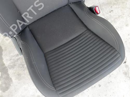 Right front seat TOYOTA YARIS (_P13_) 1.5 Hybrid (NHP130_, NHP130) | BP23642904C16 