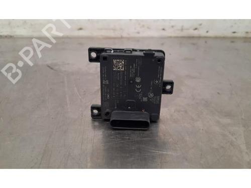 Elektronisk modul PEUGEOT 308 III (FB_, FH_, FP_, F3_, FM_) e-308 (FMZKWZ) (156 hp) 24942571